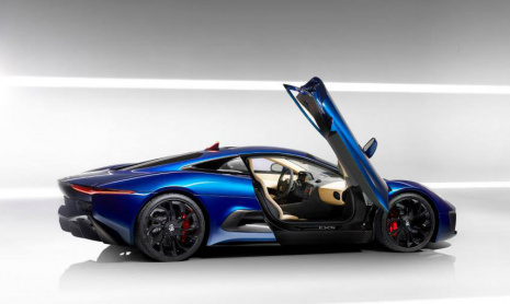 Jaguar представил новые изображения C-X75 Prototype